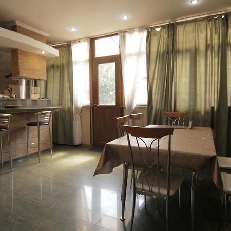 Apartment On Sanapiro Tbilisi Zewnętrze zdjęcie